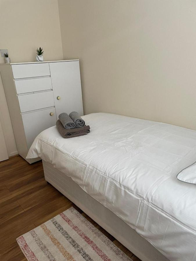 Single And Doubles Rooms Close To Central 伦敦 外观 照片