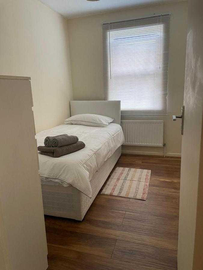 Single And Doubles Rooms Close To Central 伦敦 外观 照片