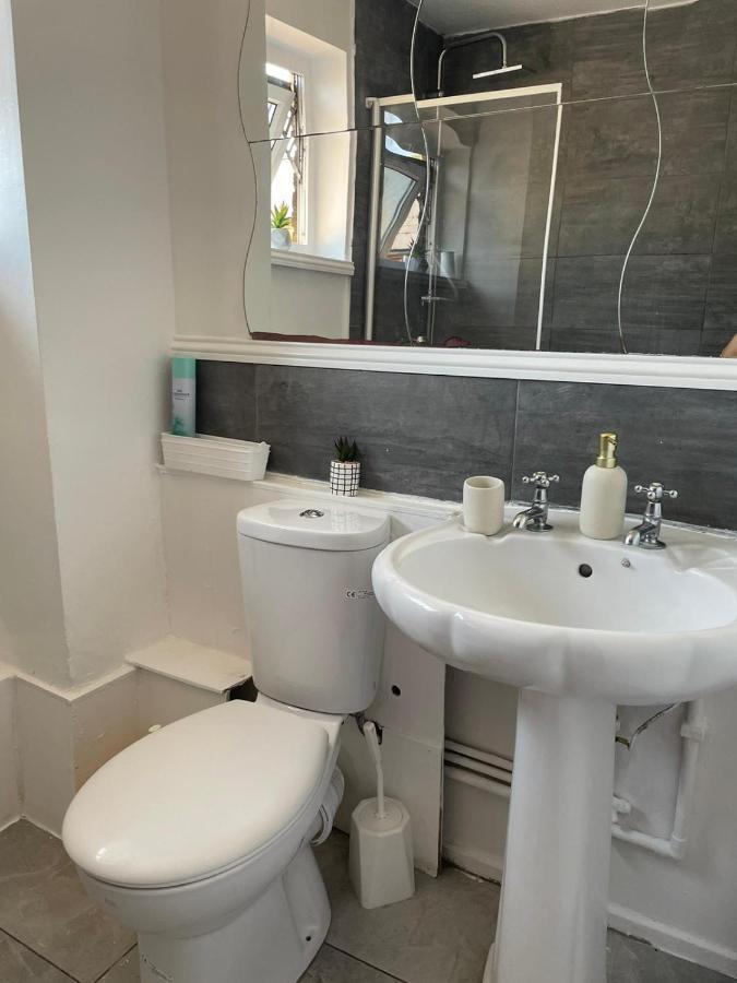 Single And Doubles Rooms Close To Central 伦敦 外观 照片