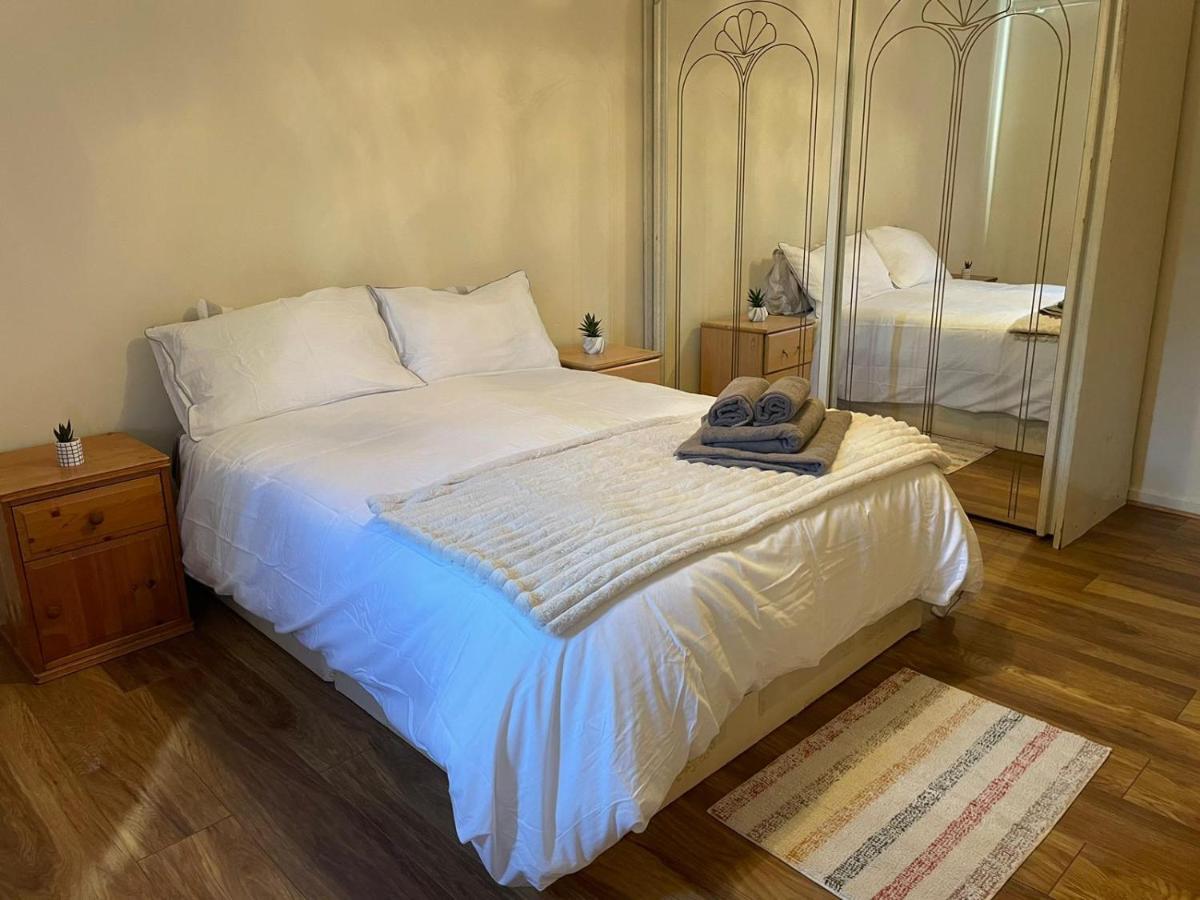 Single And Doubles Rooms Close To Central 伦敦 外观 照片
